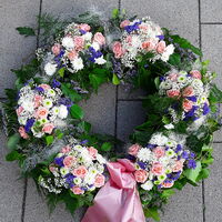 Blumenstyling Inge Daser - Trauerfloristik