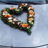 Blumenstyling Inge Daser - Hochzeit Autoschmuck