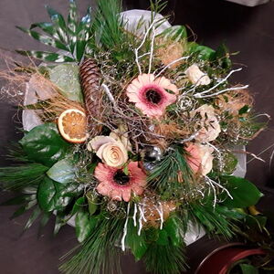Blumenstyling Inge Daser - Blumensträuße und Kränze