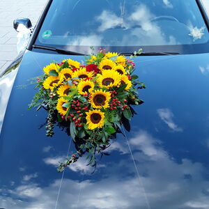 Blumenstyling Inge Daser - Hochzeit Autoschmuck
